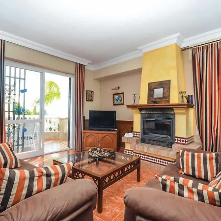 Sleeps 6 Air Con Wifi Villa *